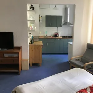 Klein App In Alt - Tegel , Berlin Deutschland